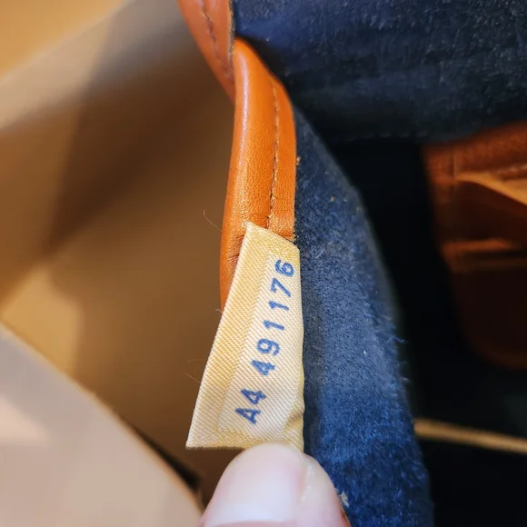 Vintage Dooney & Bourke R25 Navy Medium Essex Shoulder Bag - Picture 15 of 15